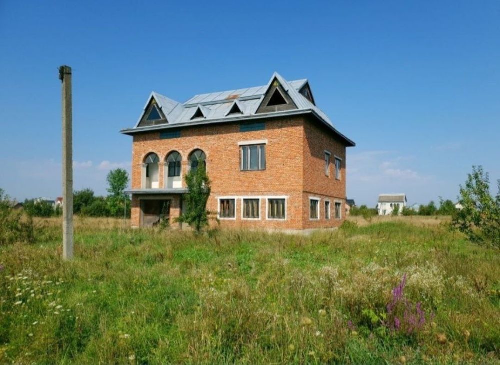Дешево‼️Продам заміський будинок з земельною ділянкою у Пшеничниках