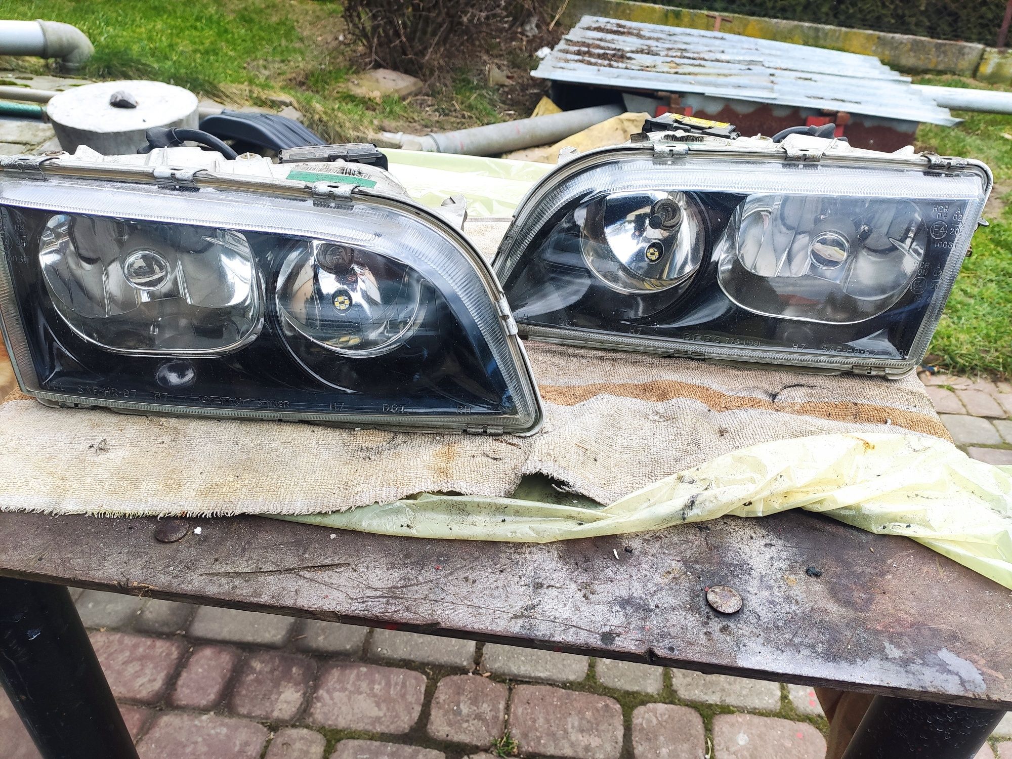 Lampy ksenon Volvo S40, v40