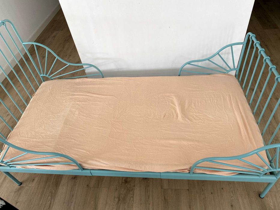 Łóżko o regulowanej długości ze stelażem i materacem  - Ikea Minnen