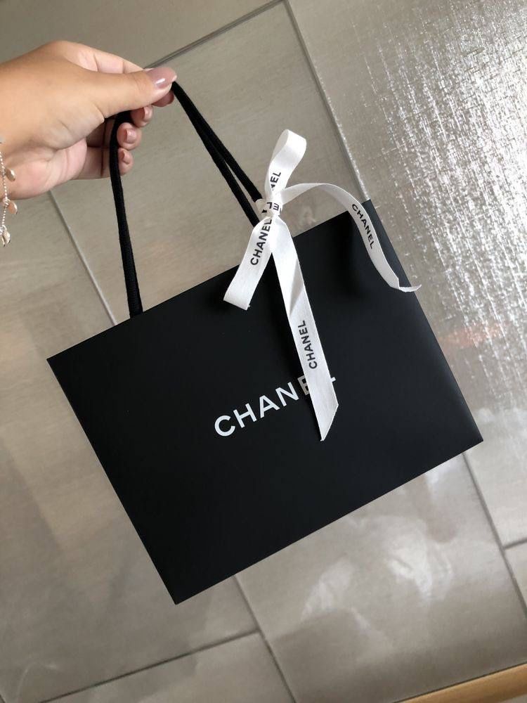 Коробки на магнитах Chanel, пакеты , камелии , ленты