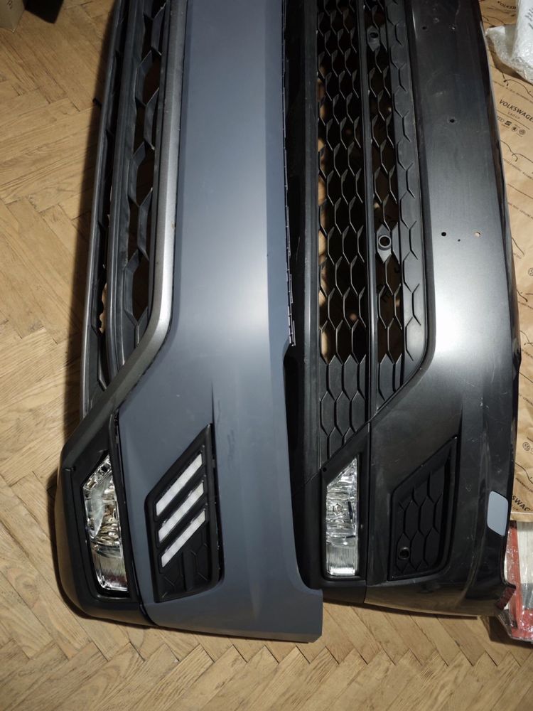Бампер Volkswagen Tiguan Allspace  2017 2018 2019 2020 2021