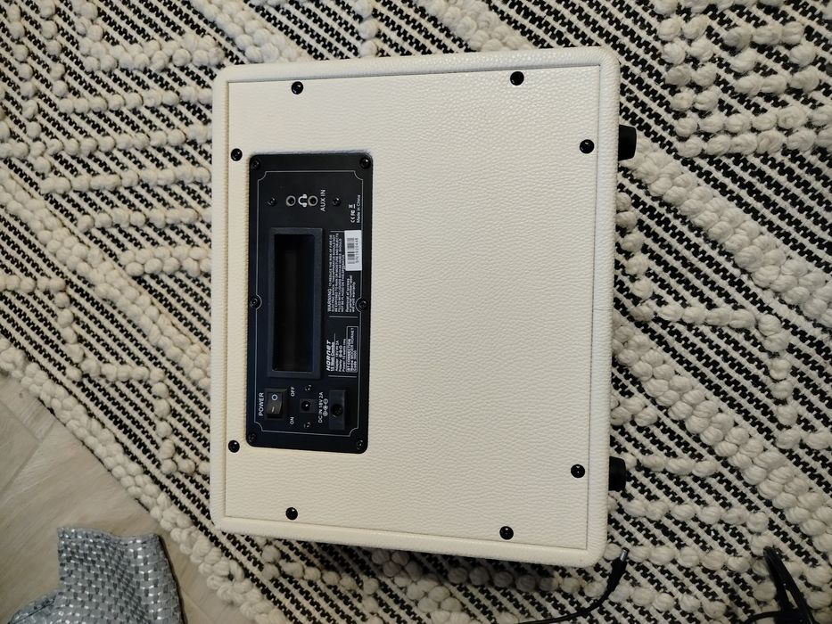 Wzmacniacz gitarowy Moore Hornet 15 watowy