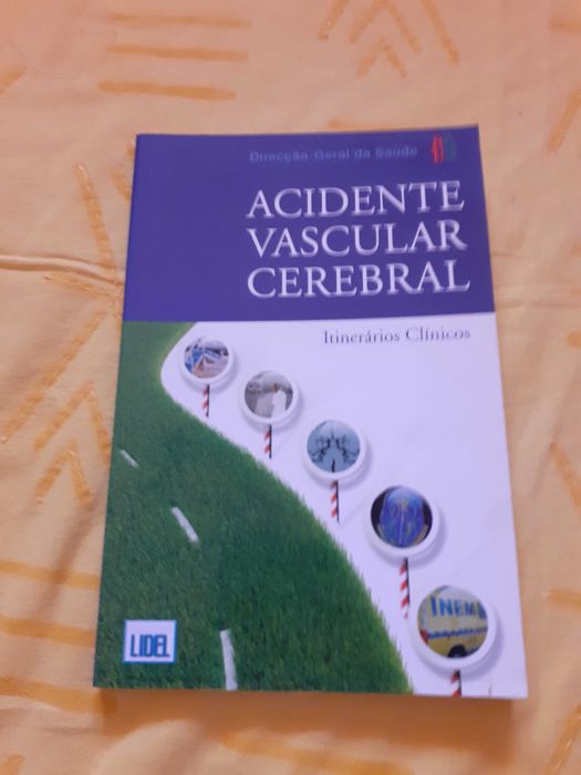 Livro "Acidente Vascular Cerebral Itinerários Clínicos"