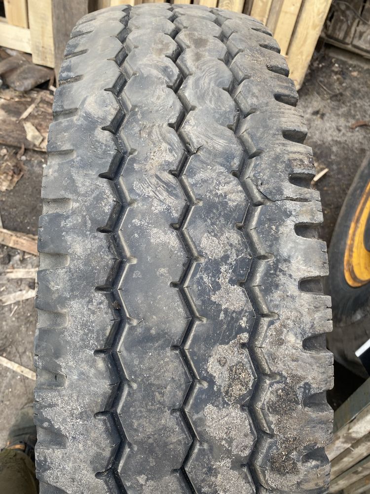 Шини 13r22.5 Bridgestone