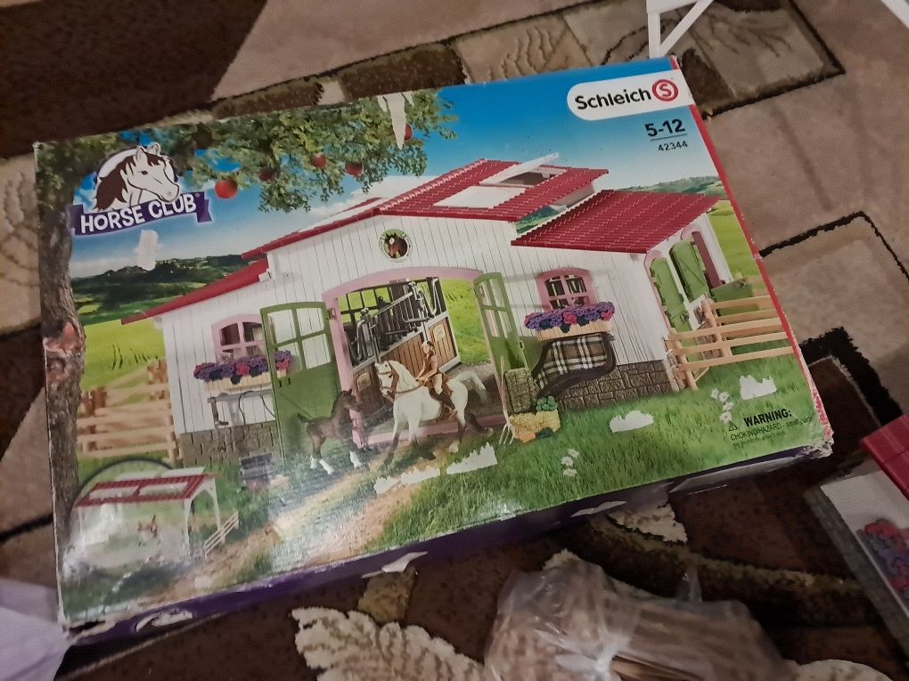 Stajnia schleich 42344 +dodatki