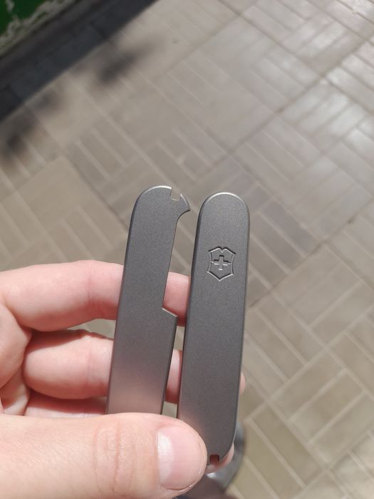 Титанові накладки Victorinox 91 мм ТС4