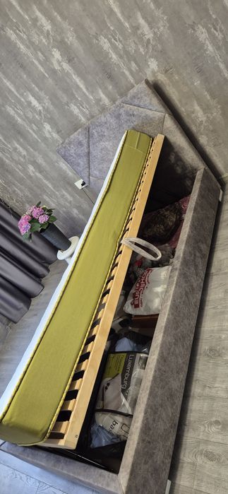 Ліжко з підйомним механізмом, односпальне , в наявності 2шт.