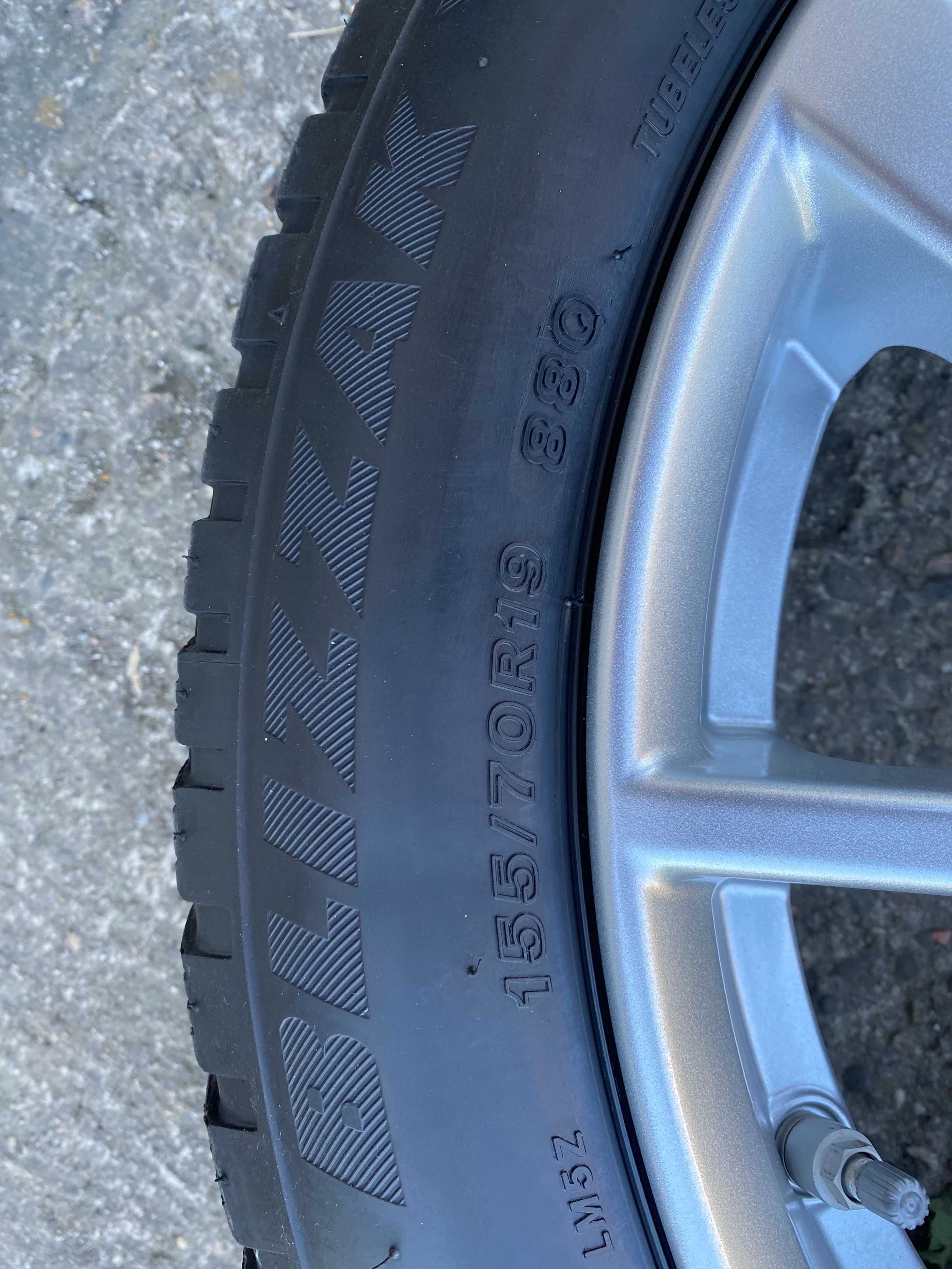 Felgi z oponami zimowymi do BMW i3s (BROCK 5.0x19 5x112)