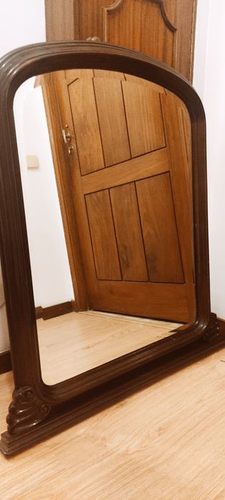 Espelho vintage de madeira