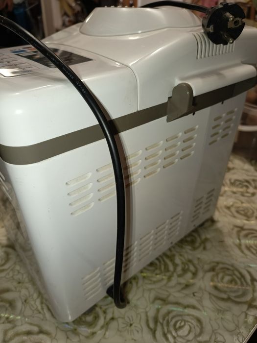 LG  HB- 202СЕ хлебопечь на запчасти