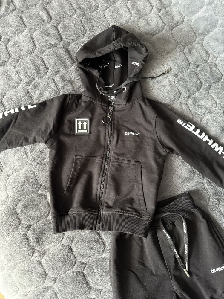 Спортивний костюм 92р off-white