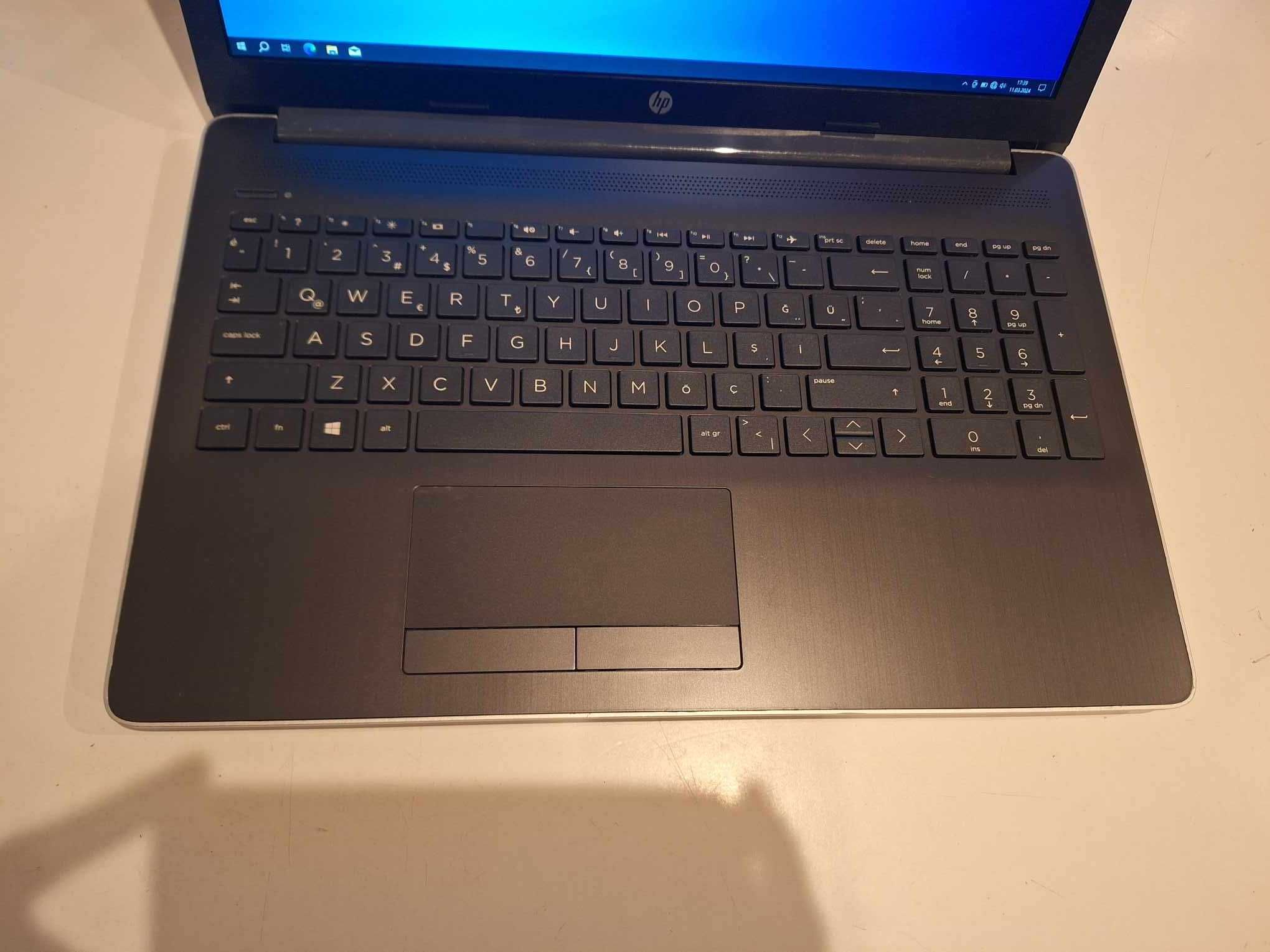 Laptop Hp 15-da, i5-10gen, 8GB, SSD 256GB, 15,6'' Full HD