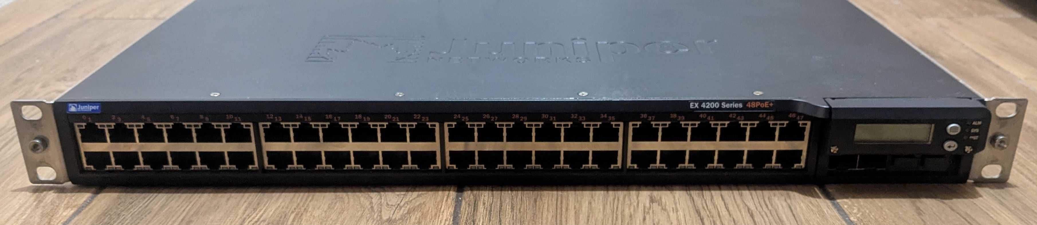 Switch Juniper EX4200-48PX 48x PoE+ Gigabit, 2x zasilacz AC, jak nowy