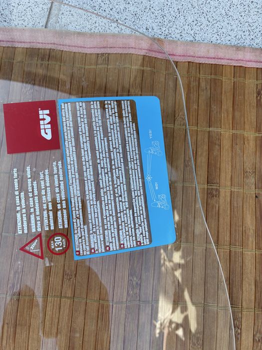 Viseira GIVI para brisas mota universal naked