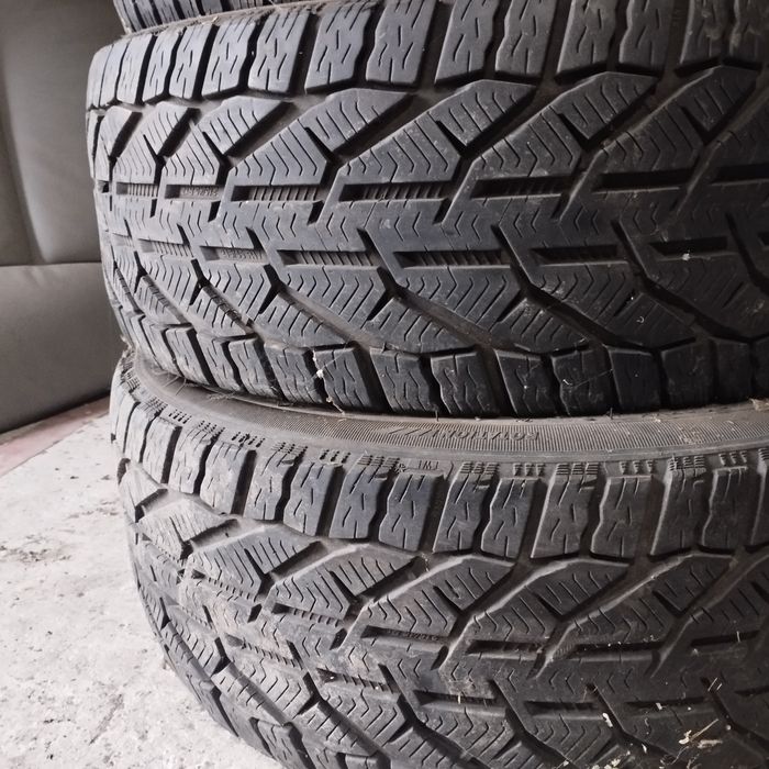 Opony zimowe komplet 4szt 6mm 215/45r17 22r kormoran snow 225/45r17