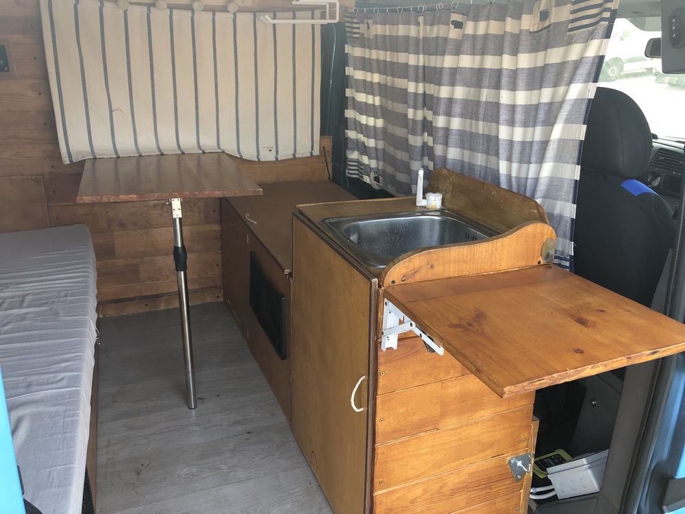 Campervan legalizada Transit especial dormitório