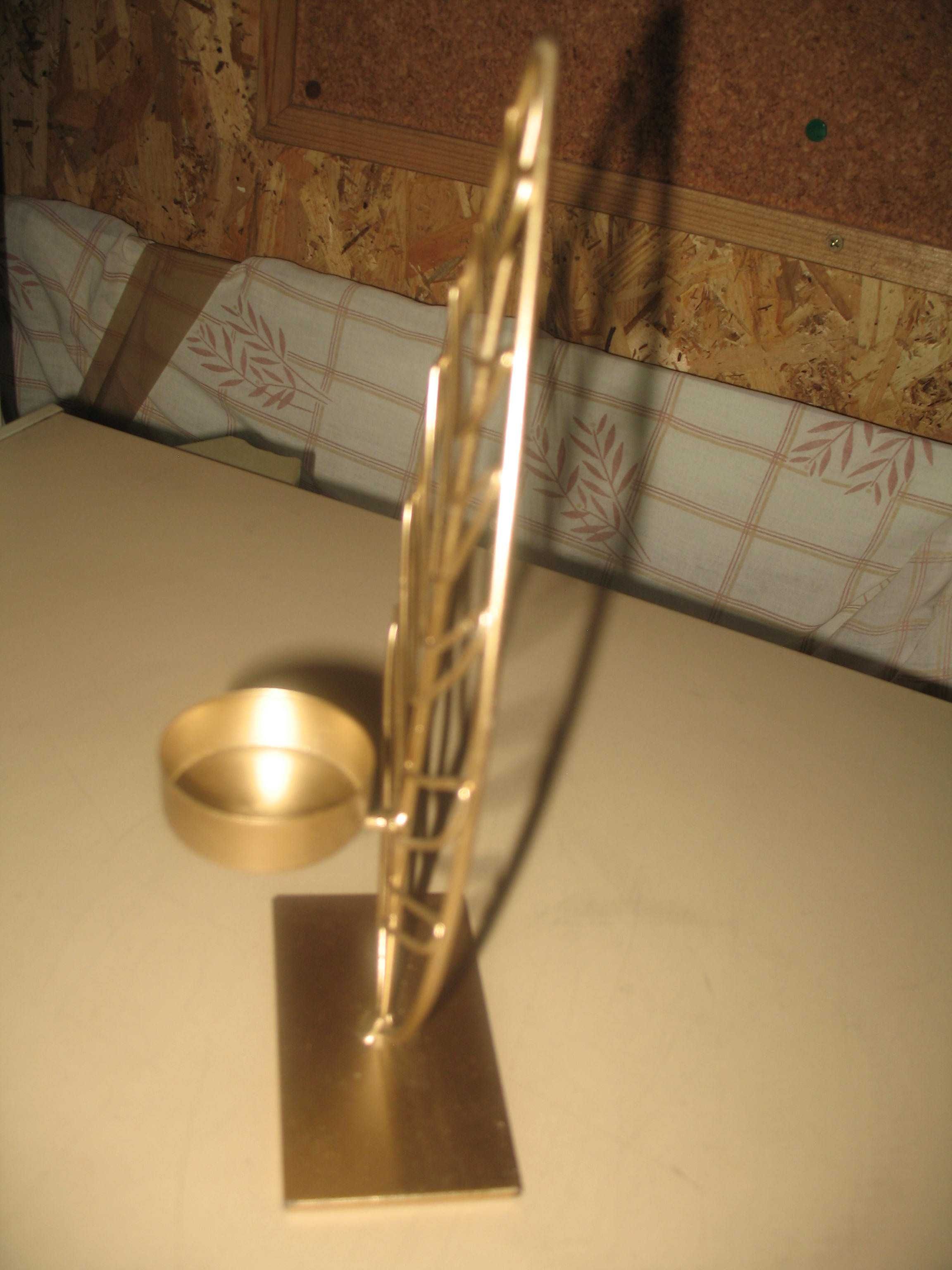 Porta velas dourado para decoração