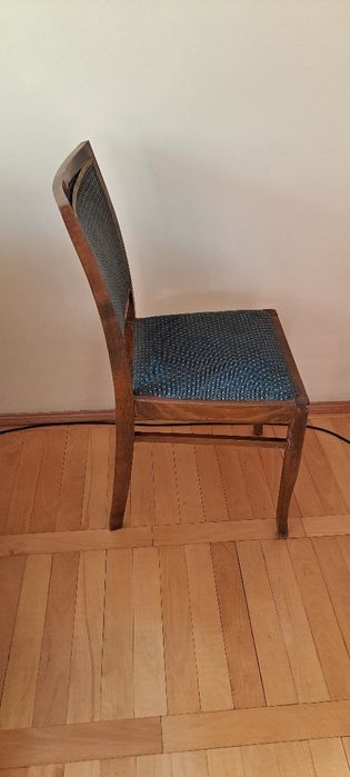 Krzesła pokojowe drewniane tapicerowane