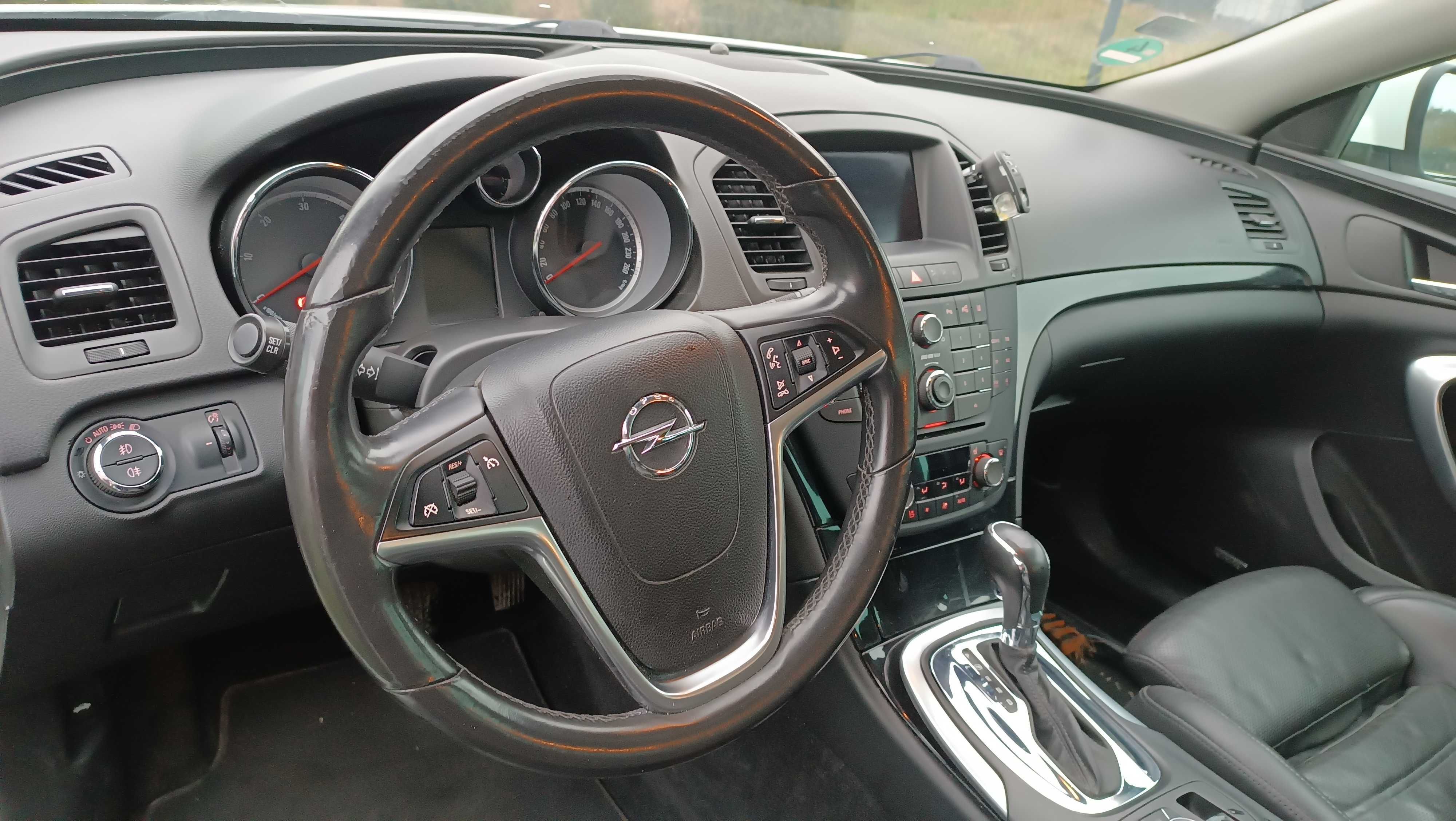 OPEL INSIGNIA  Poj. 2,0 CDTi - 163,  automat, 2011r