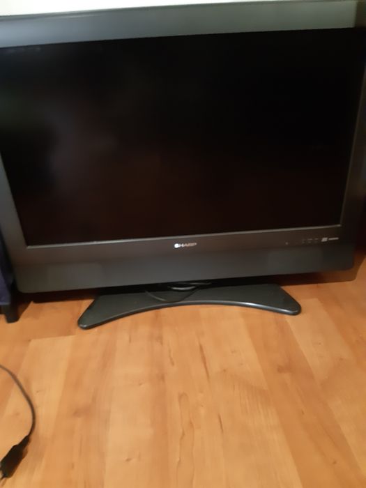 Televisão Sharp- liga mas não dá imagem.  Vendo ou troco