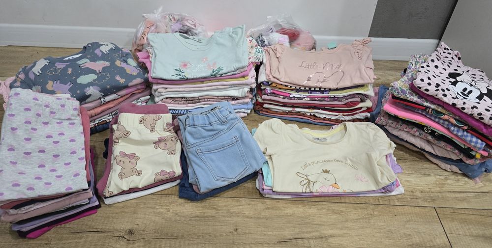 Paka ubranek rozmiar 86 - około 150 sztuk HIT