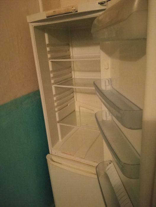 Холодильник Indesit