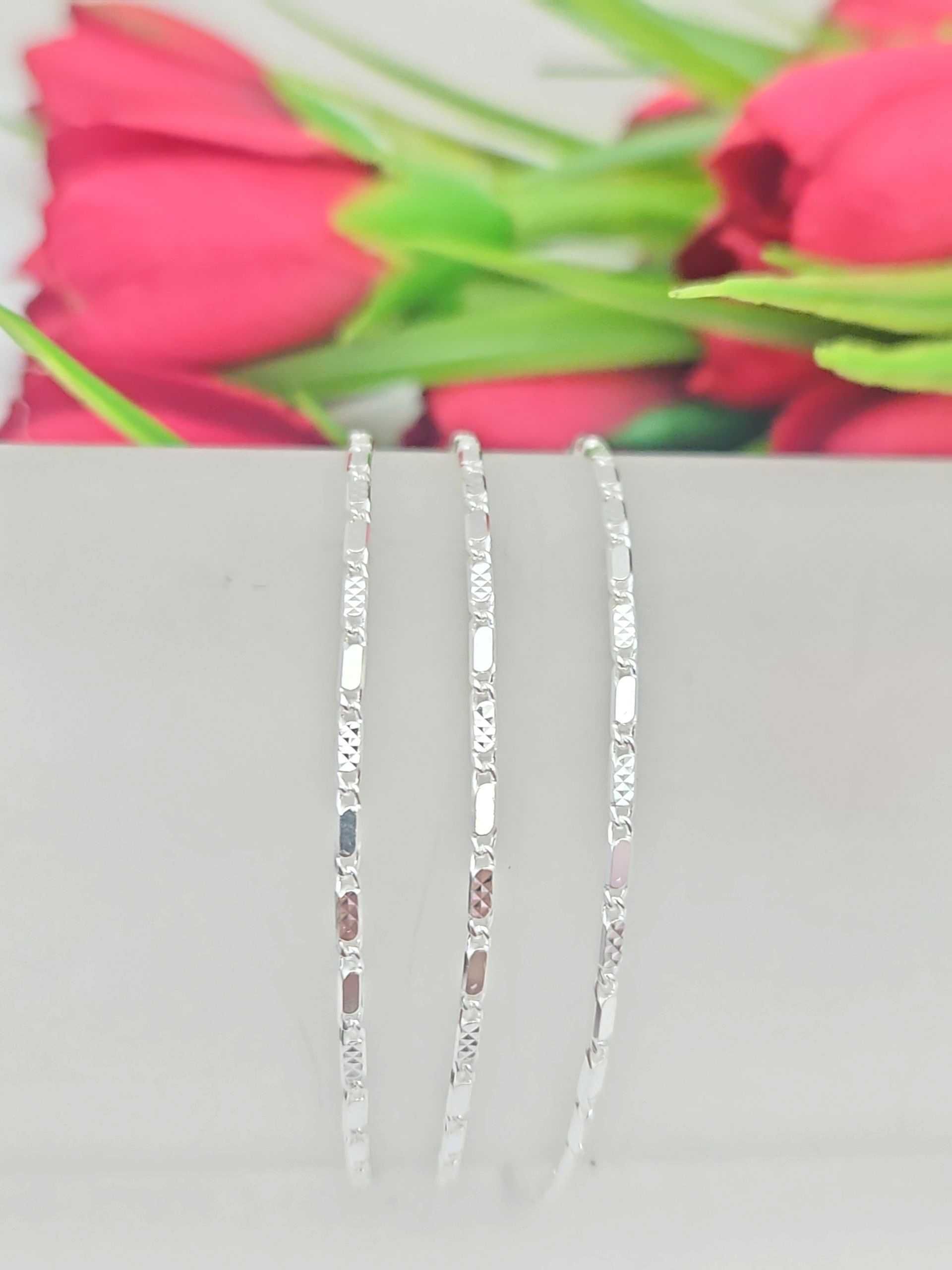 Piękny srebrny łańcuszek  7,23 G 925