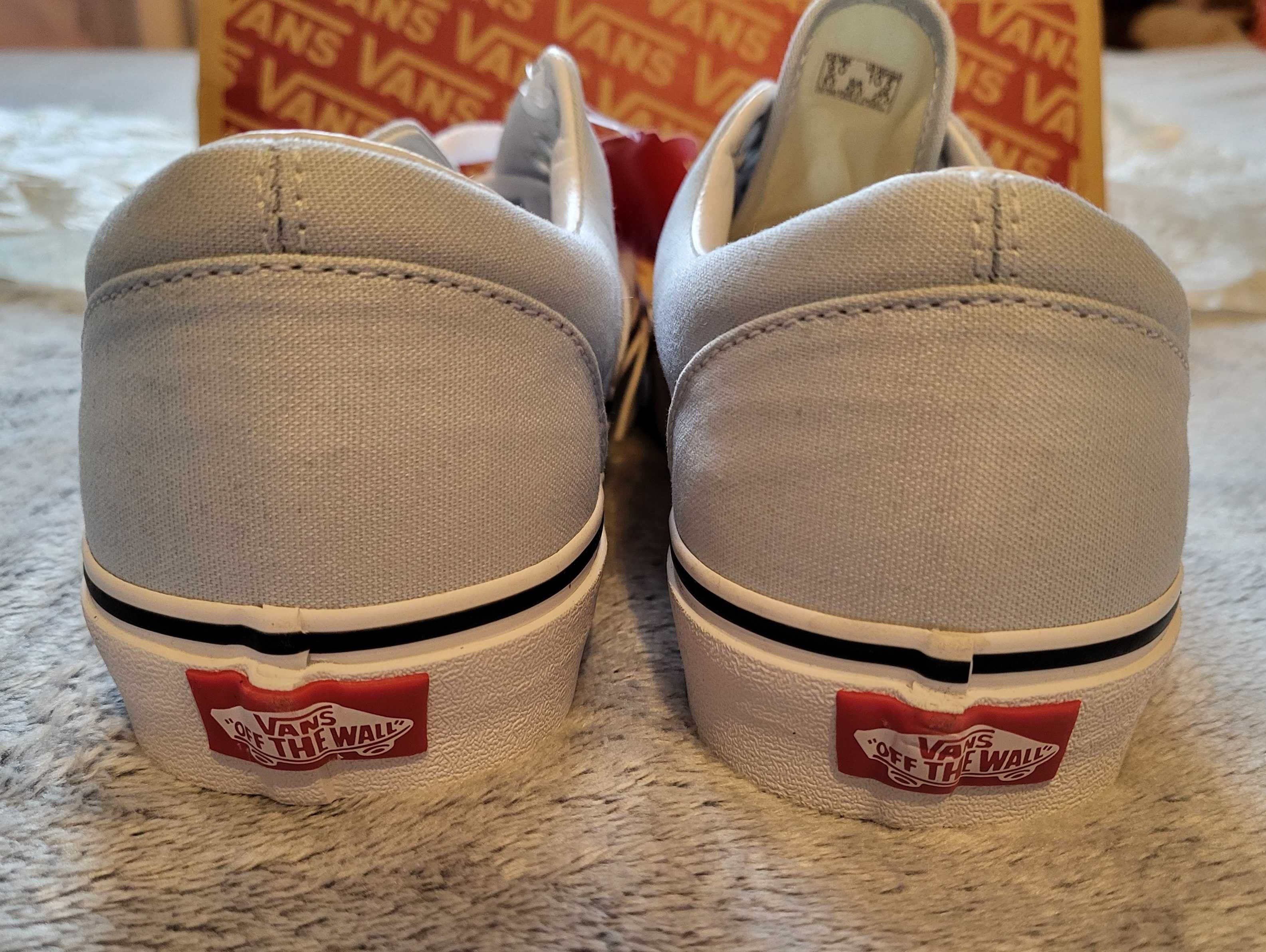 Tenisówki VANS Era jasnoniebieskie - rozmiar 42 - niedostępne na ryku