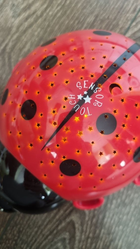 Projektor biedronka lampka