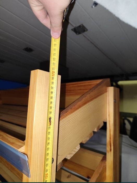 Дерев'яний стелаж для хліба/булок/овочів/фруктів