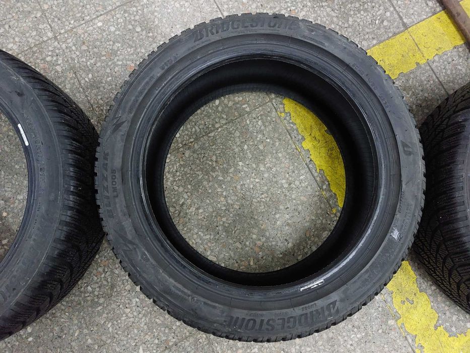 Pneus novos bridgestone 225 45r17  inverno