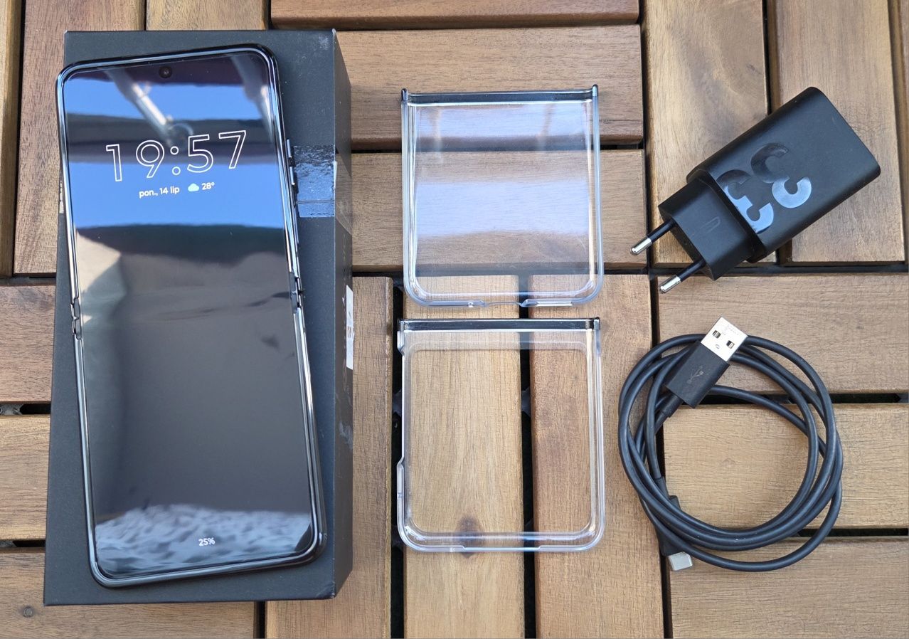 Motorola RAZR 40 Ultra 5G 8/256GB Infinite Black