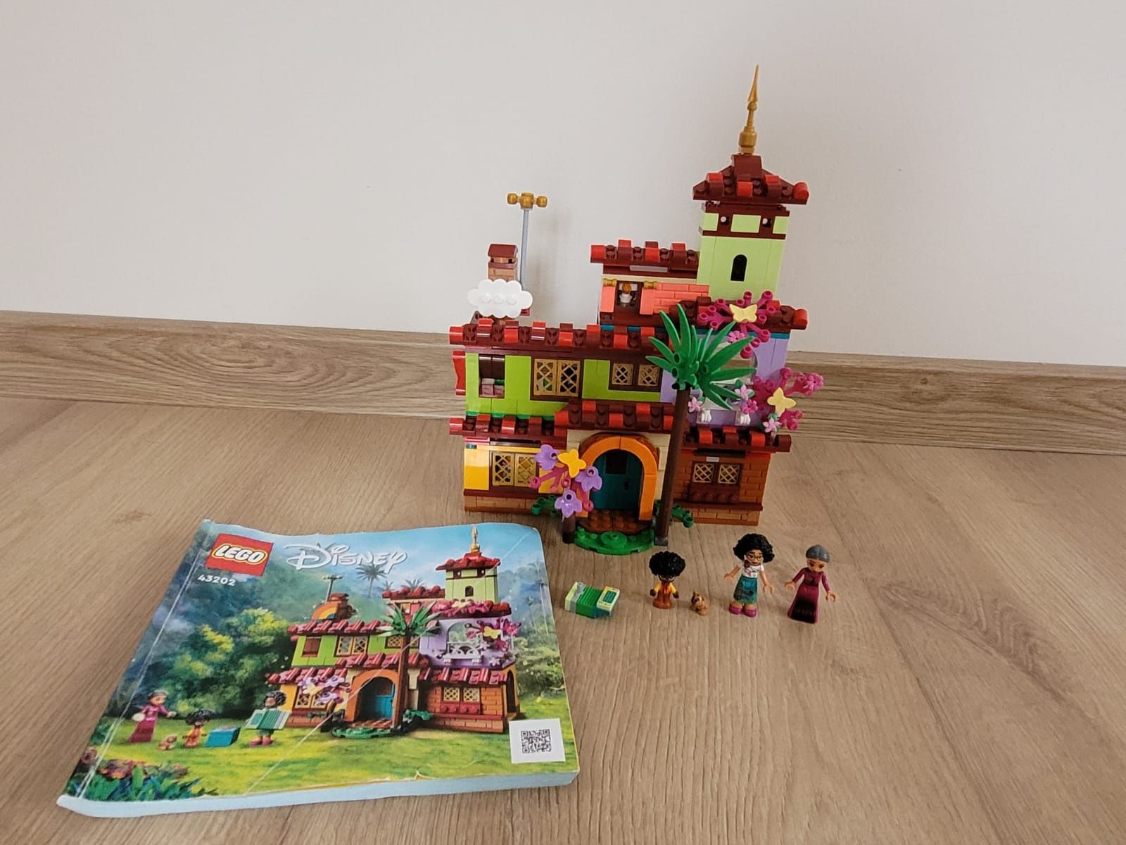 Lego Encanto dom Madrigalów - zestaw 43202 plus pudełko