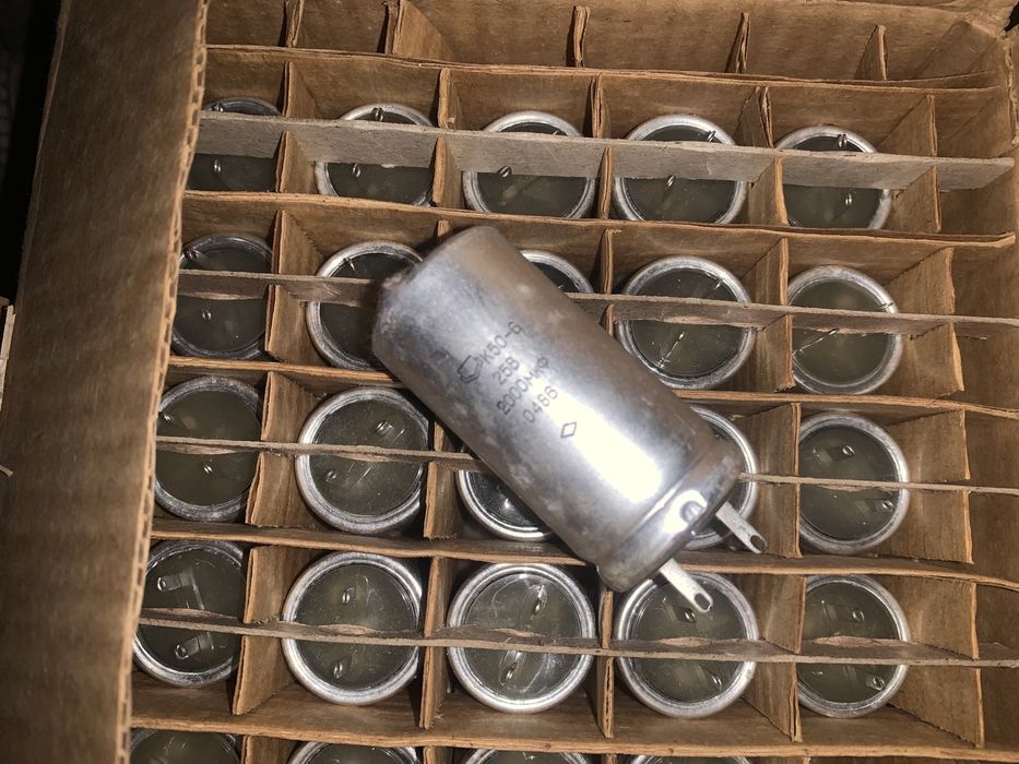 Конденсатор 2000мкф, 25в ссср нові