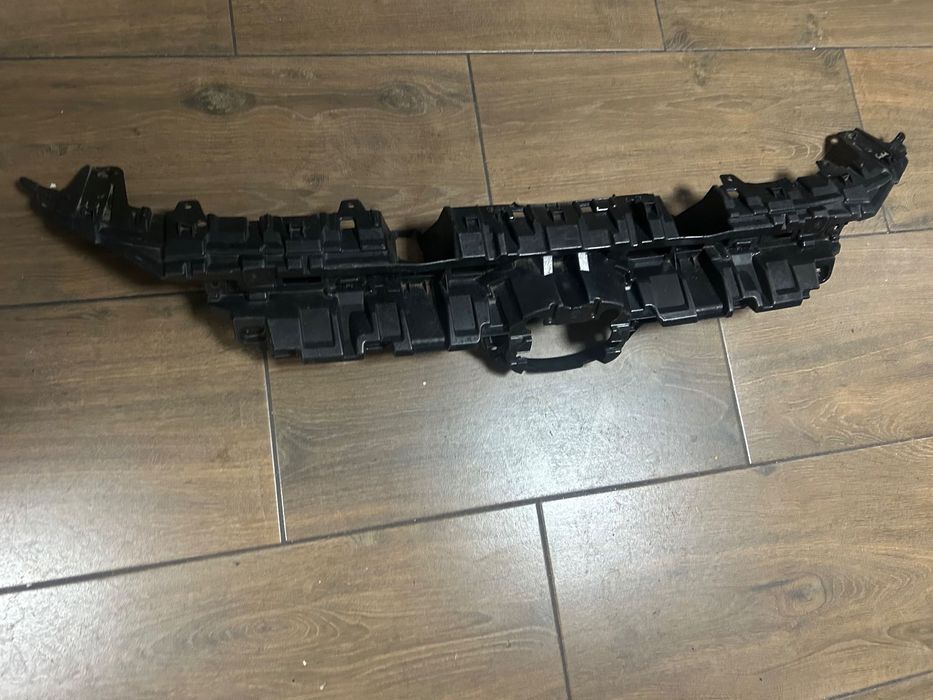 TOYOTA RAV4 19-GRILL ATRAPA PRZÓD USA ORG