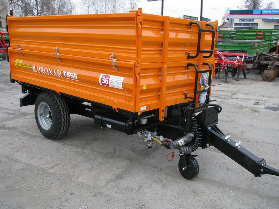 Pronar Przyczepy jednoosiowe Pronar T-655 2,5 tony, Wodziński WTP1W0-1 tona; WTP1W1-3,5 tony;  WTP1W1B-4,5 tony, Przyczepa PR3T Euro-Masz 3 tony  Dostępna w Rad-Masz, Rolmasz Opoczno