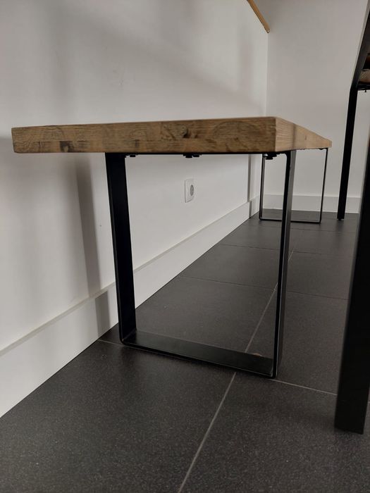 Banco comprido em carvalho e metal