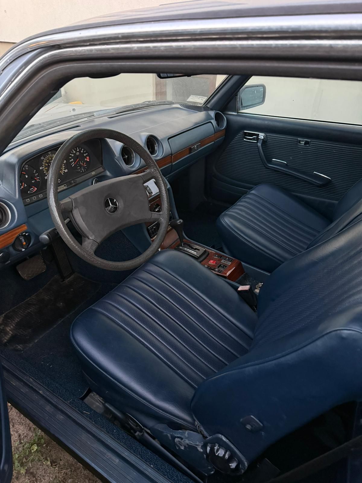 Mercedes w 123 coupe