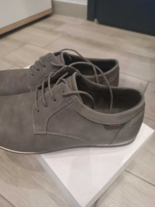 Buty męskie eleganckie jak nowe r.42
