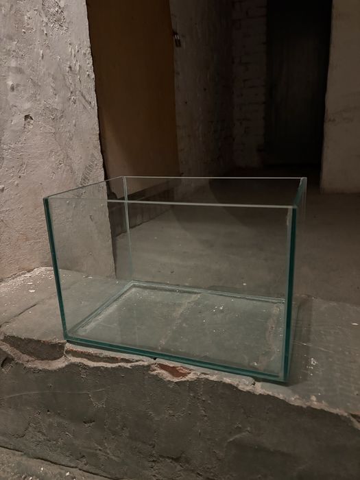 Małe akwarium + kotnik