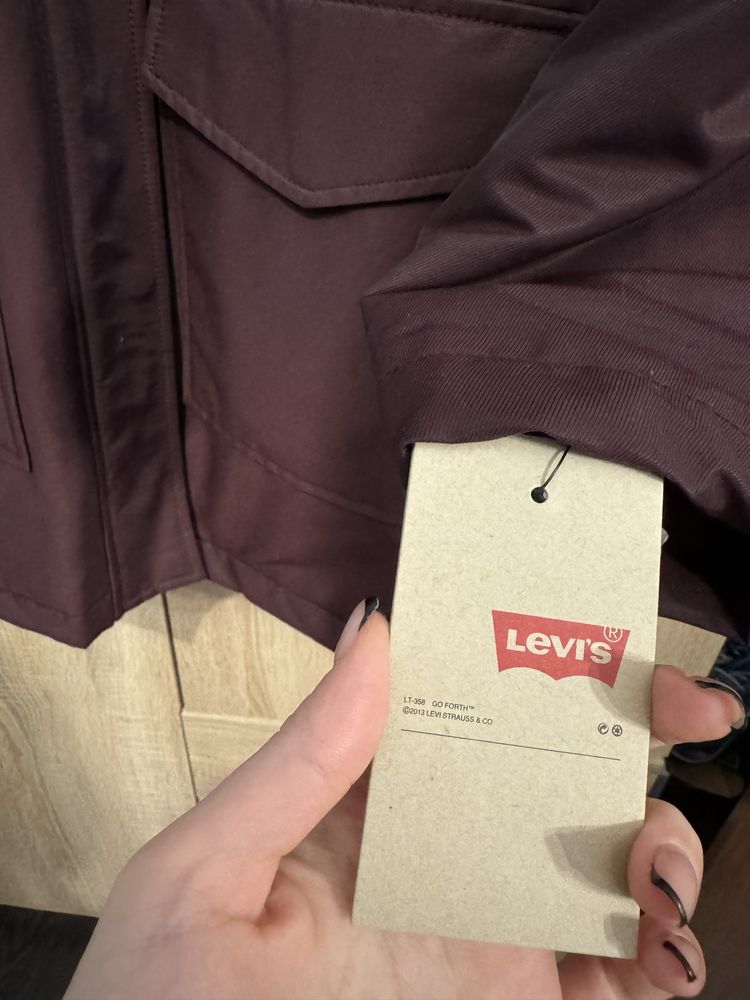 Парка Levi’s розмір XL