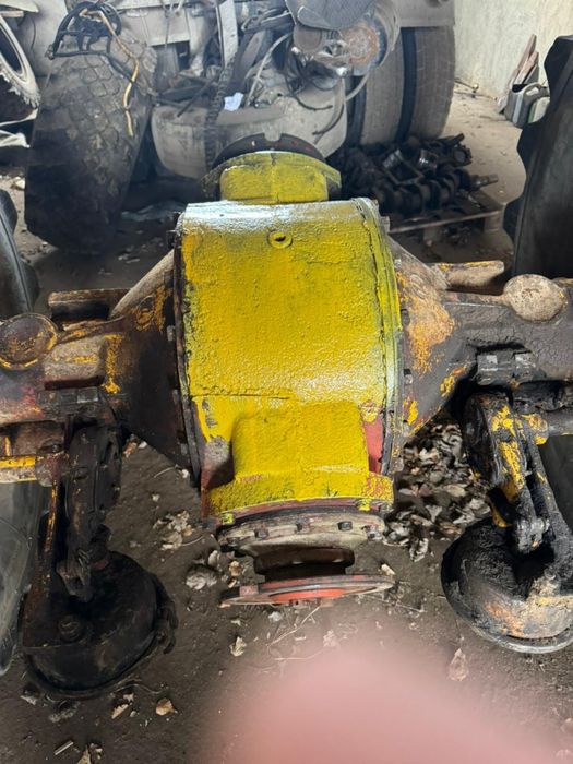 Продам спецтехніку,форвардер,на базі Т 150