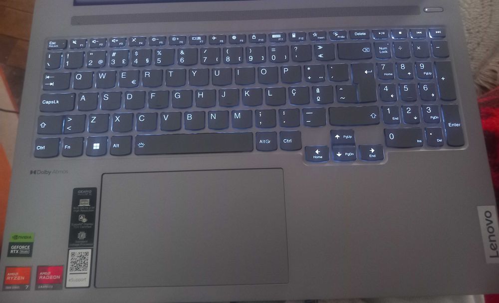 Lenovo IdeaPad Pro 5 16APH8