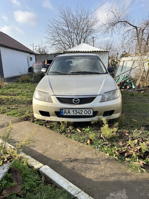 Продам Мазда 323 1.6 бензин