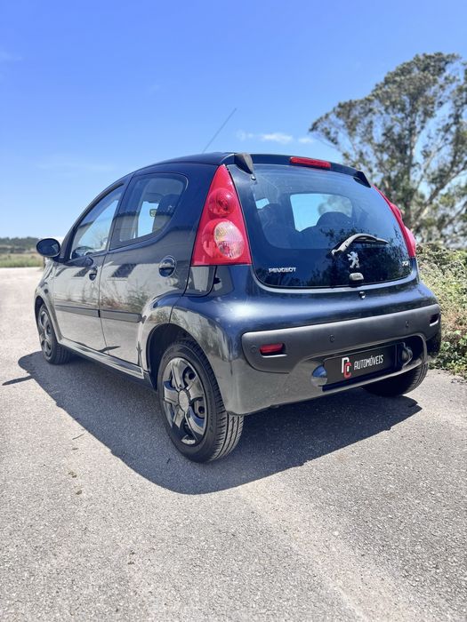 PEUGEOT 107 1.0 gasolina 2008 com 75 mil km Nacional garantia 18 meses