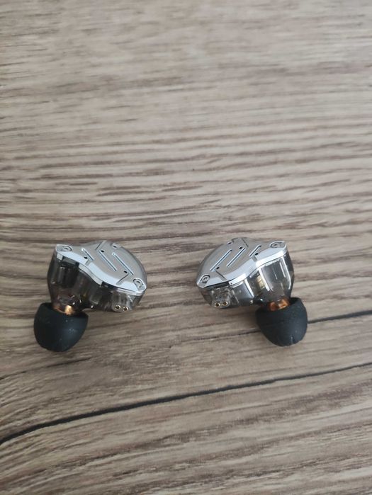 Słuchawki dokanałowe monitory KZ ZS10 PRO douszne przewodowe hybrydy