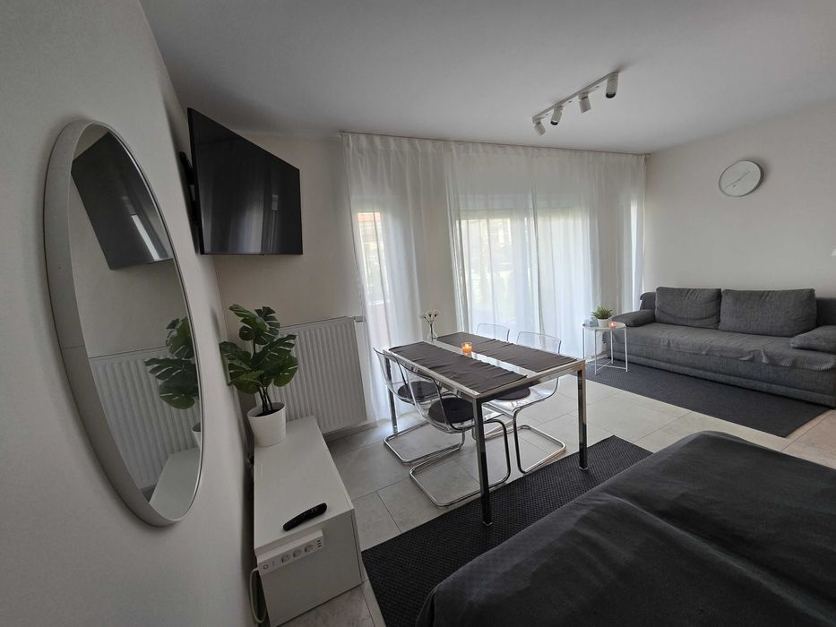 Uroczy apartament z ogródkiem blisko plaży i latarni Niechorze