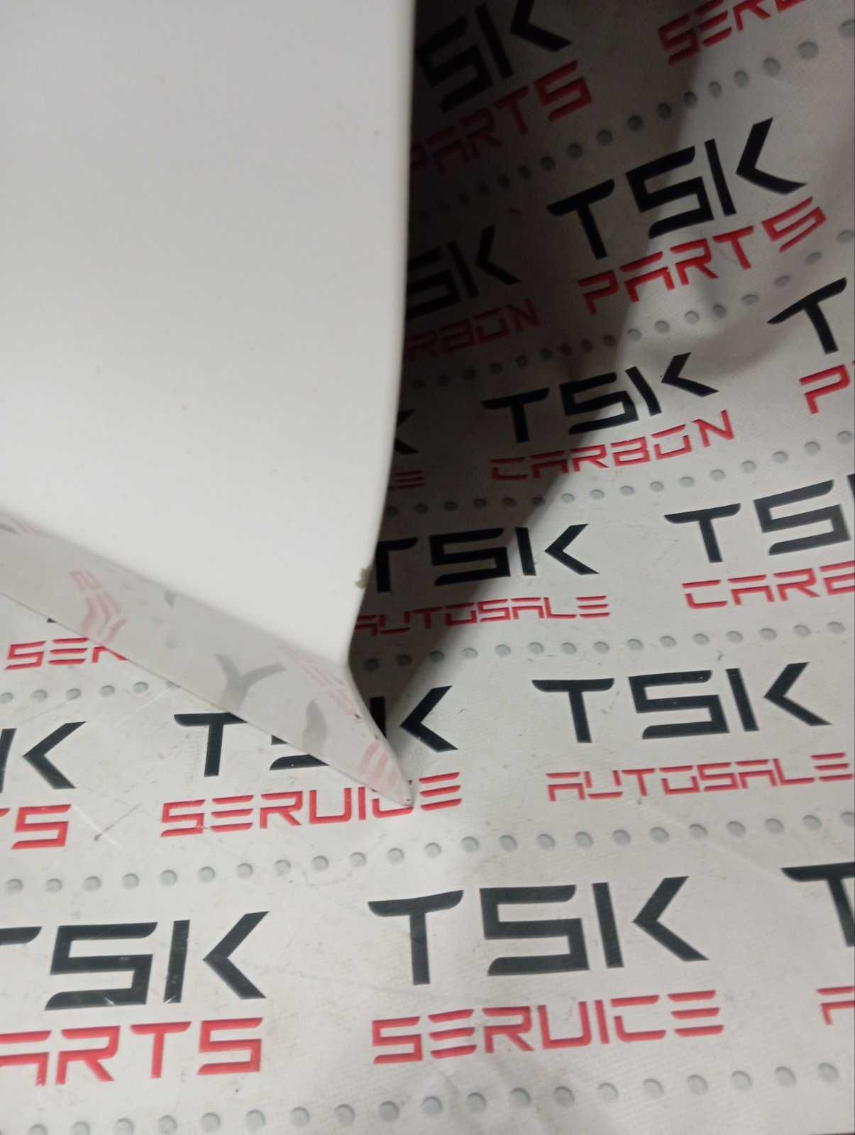 Двері передні ліві в зборі Tesla Мodel 3 2017-2023