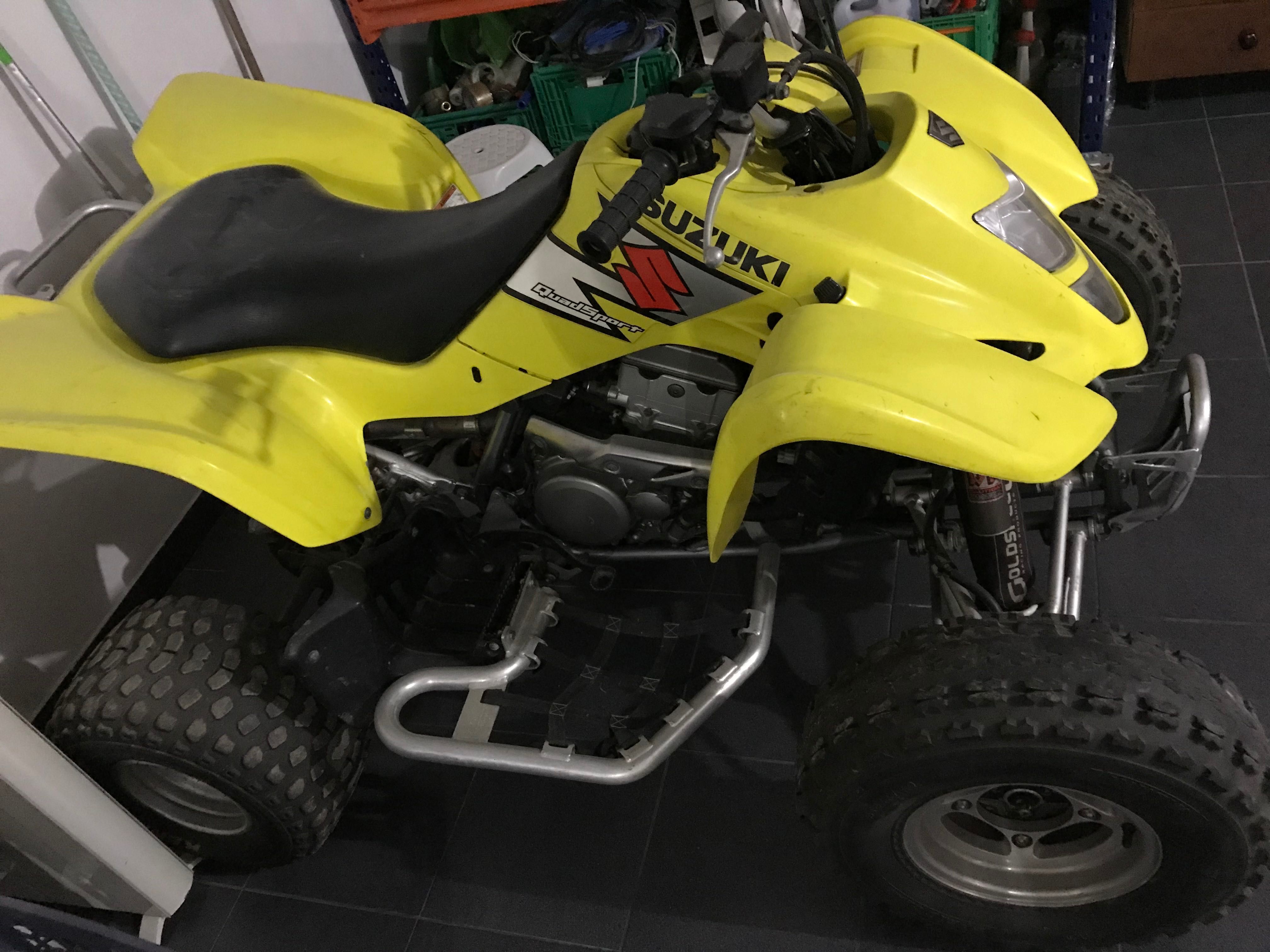 Moto 4 Suzuki  LTZ