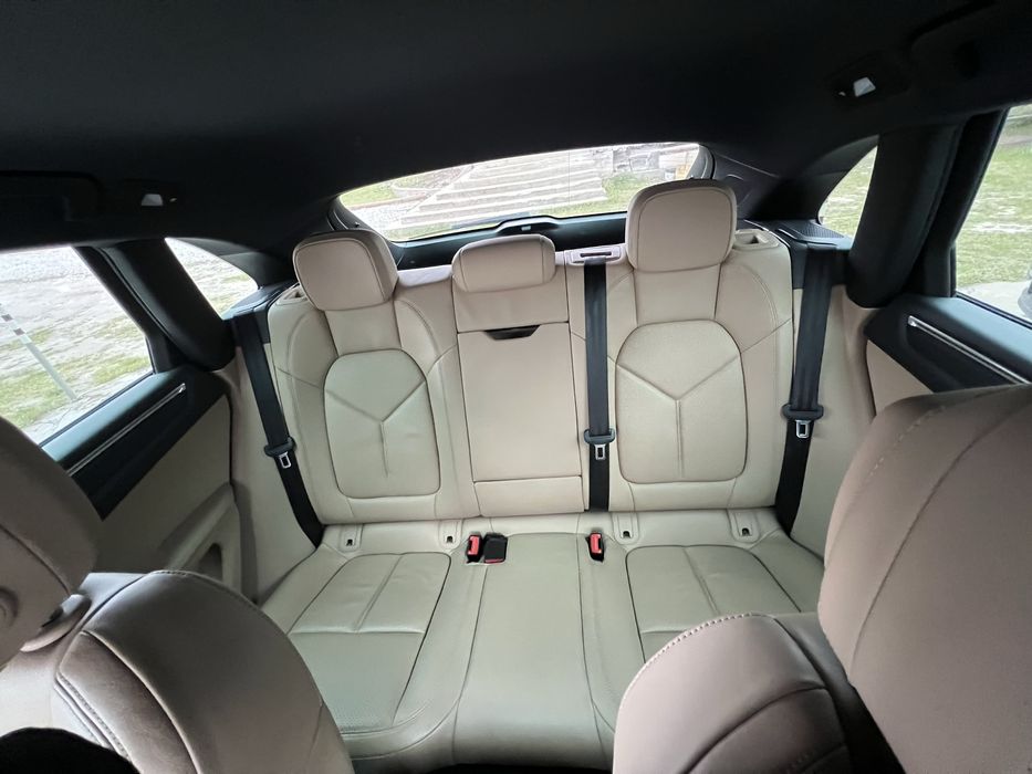 Porsche Macan 2.0Turbo 7PDK 4*4 рестайлінг